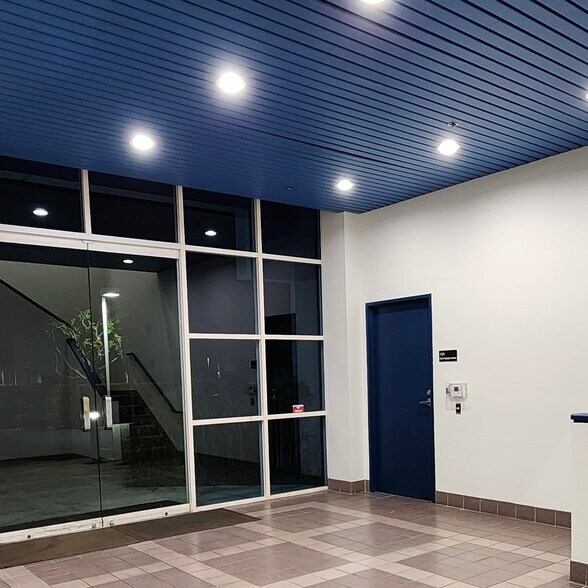 More Photos Of 81-91 Columbia, Aliso Viejo Research And Development For Lease