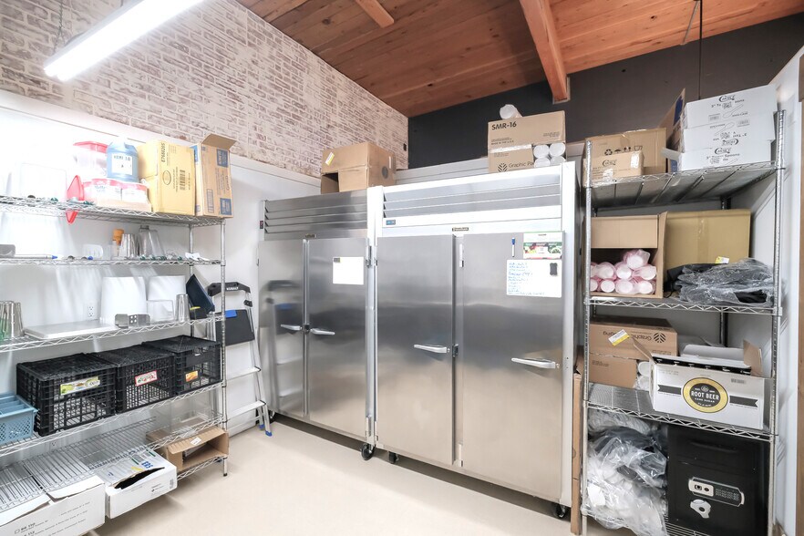 More Photos Of 220 2nd Ave SW, Albany Restaurant For Sale