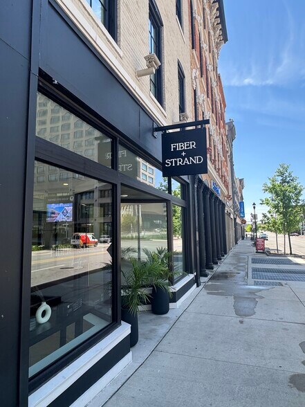 More Photos Of 100 N Summit St, Toledo Apartments For Lease