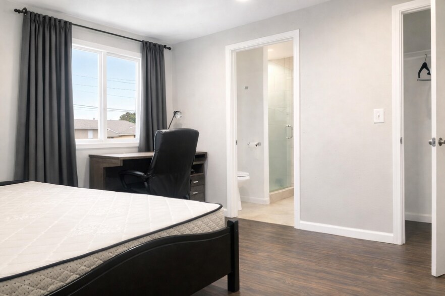 More Photos Of 2818 S Normandie Ave, Los Angeles Multifamily For Sale