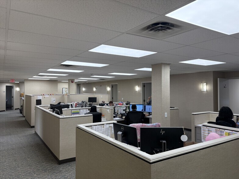 More Photos Of 673 Morris Ave, Springfield Office For Lease