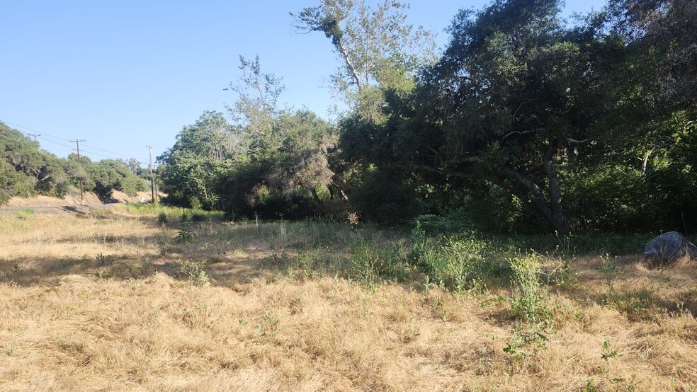 More Photos Of 2809 S Mission Rd, Fallbrook Freestanding For Lease