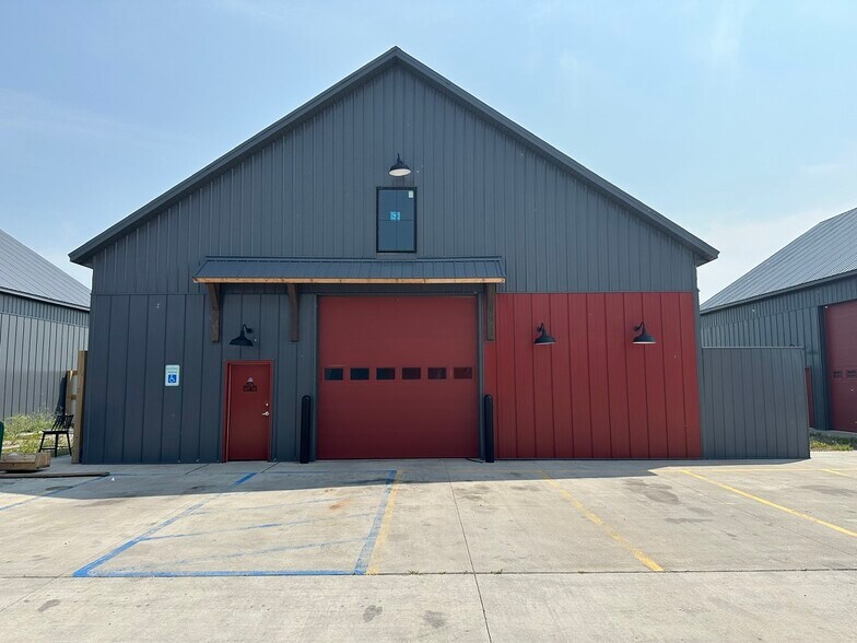 Primary Photo Of 9775 Industrial Drive: Unit 108, Horace Flex For Lease
