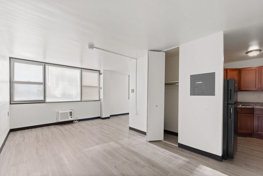 More Photos Of 1600-1610 N Kingshighway Blvd, Saint Louis Apartments For Sale