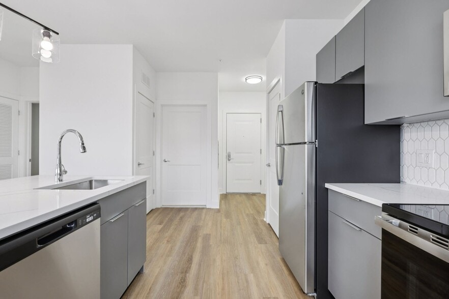 More Photos Of 10 W Westfield Ave W, Roselle Park Apartments For Lease