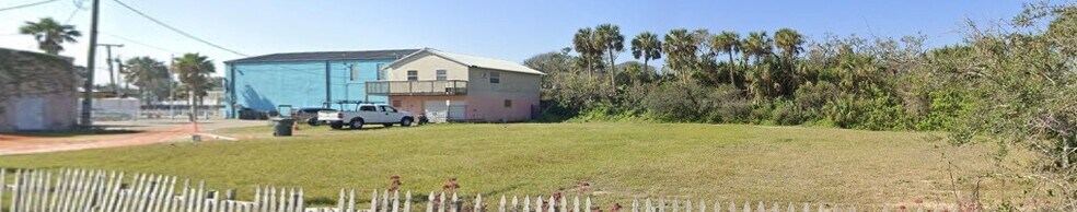 Primary Photo Of 11 Hollywood, Daytona Beach Flex For Sale