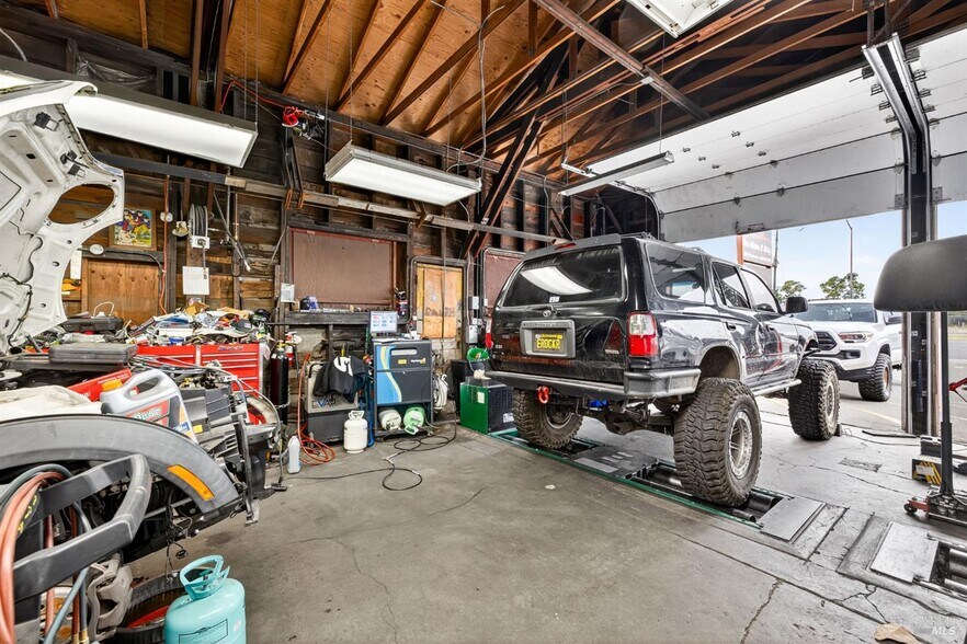 More Photos Of 3110 Santa Rosa Ave, Santa Rosa Auto Dealership For Sale
