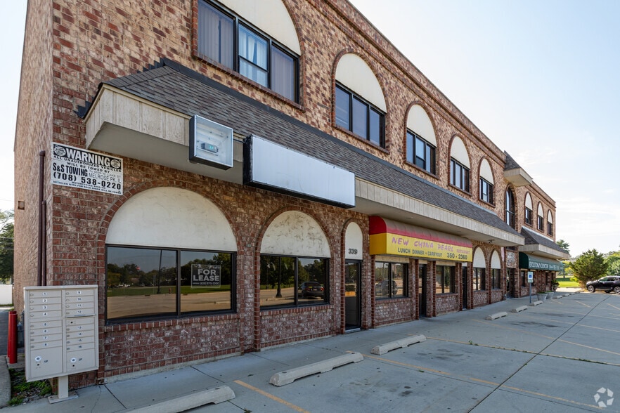 More Photos Of 333 N Wood Dale Rd, Wood Dale Medical For Lease