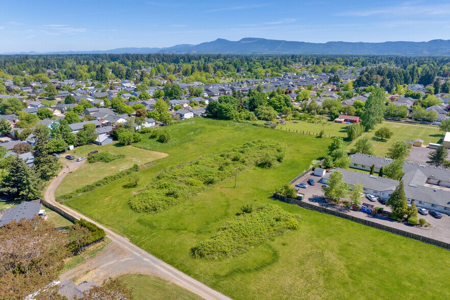 More Photos Of 1133 Irvington Dr, Eugene Land For Sale