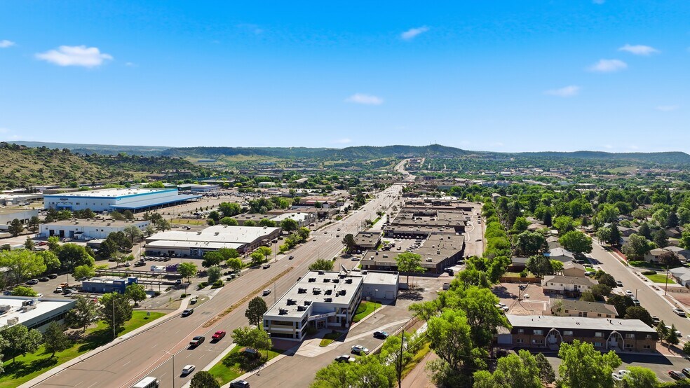 More Photos Of 1065 W Garden Of The Gods Rd, Colorado Springs Office For Lease