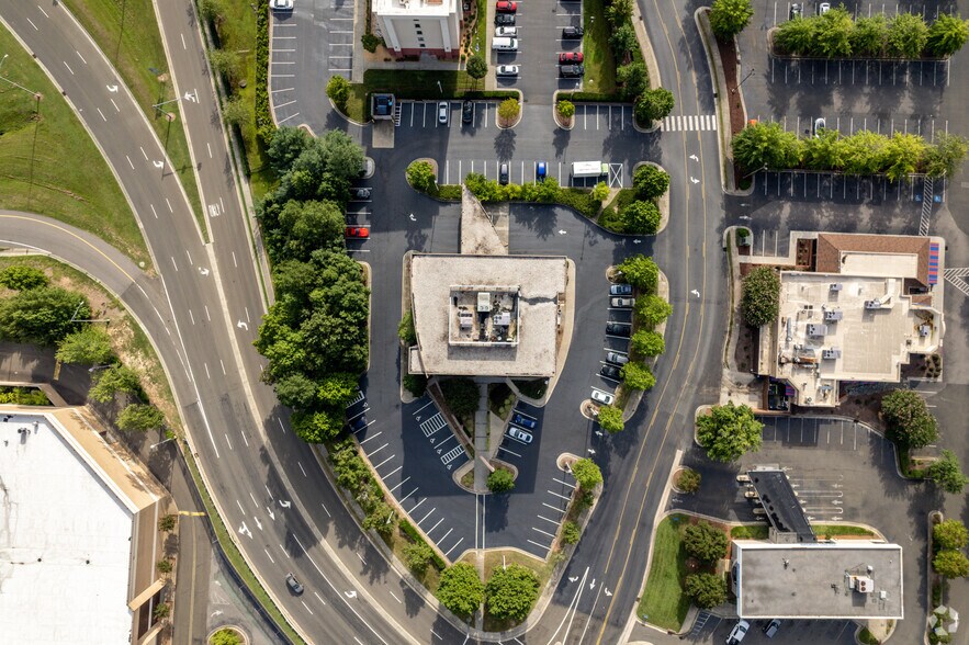 More Photos Of 1530 N Gregson St, Durham Office For Lease