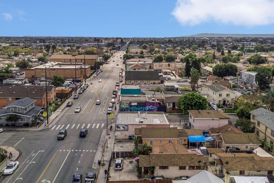 More Photos Of 8129 San Pedro St, Los Angeles Storefront For Sale