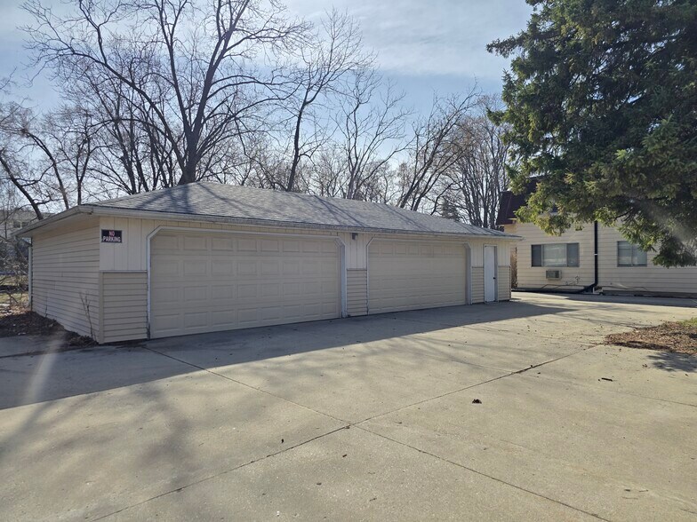 More Photos Of 8239 W Oklahoma Ave, Milwaukee Multifamily For Sale