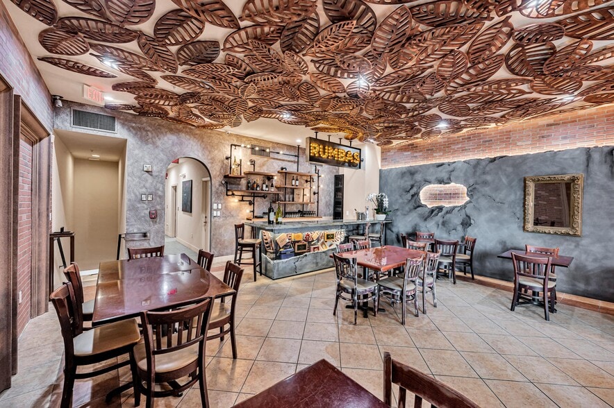 More Photos Of 223 Valencia Ave, Coral Gables Restaurant For Lease