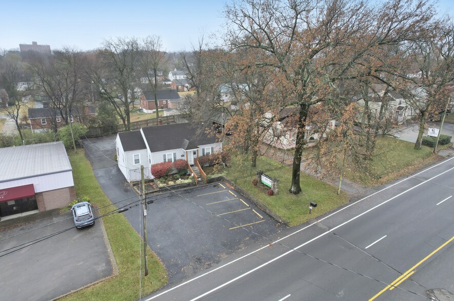 More Photos Of 183 Thompson Ln, Nashville Medical For Lease