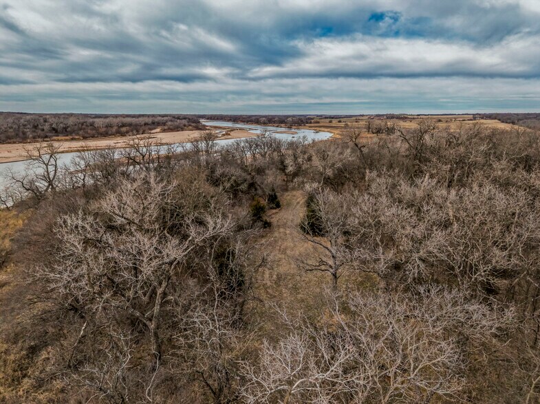 More Photos Of 79+/- Acres on 272nd Rd. Rd @ 41st Rd, Arkansas City Land For Sale