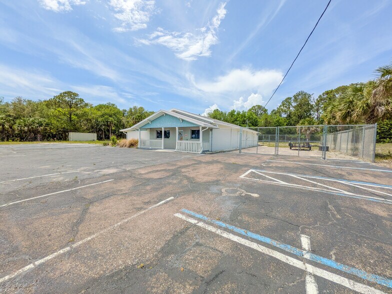 More Photos Of 9073 Heckscher Dr, Jacksonville Storefront Retail Office For Sale