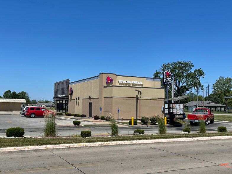 More Photos Of 1000 W Broadway, Centralia Unknown For Lease