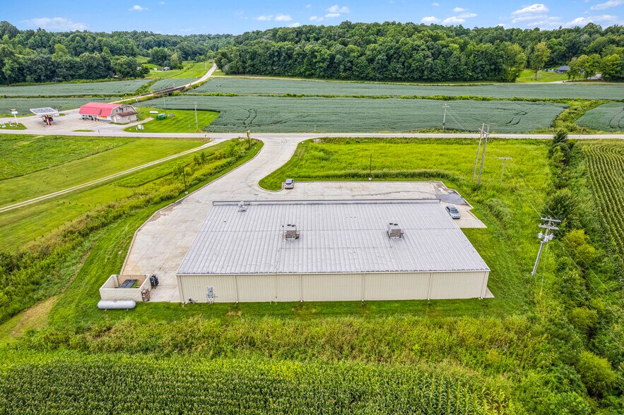 More Photos Of 9480 State Route 69, Hawesville General Retail For Sale