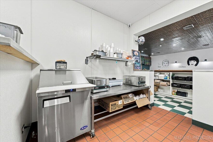 More Photos Of 227 W Wilson St, Batavia Restaurant For Sale