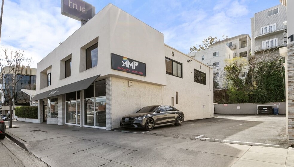 More Photos Of 11908 Ventura Blvd, Studio City Storefront Retail Office For Lease