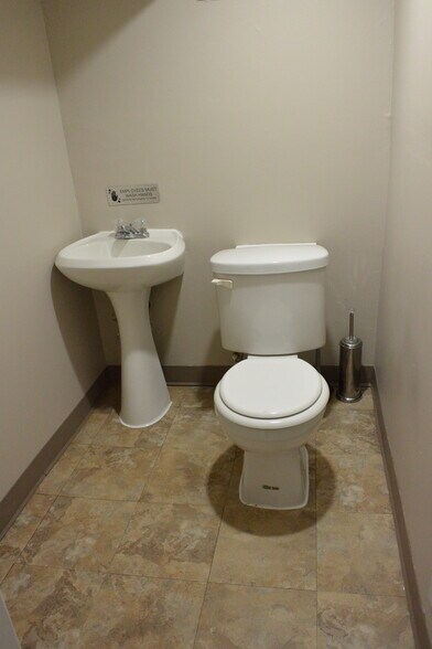 More Photos Of 5862 Christian St, Philadelphia Storefront Retail Residential For Lease