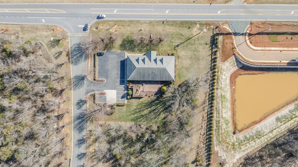 More Photos Of 7261 Burlington Rd, Whitsett Office For Sale