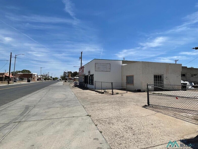 More Photos Of 718 W Spruce St, Deming Storefront Retail Office For Sale