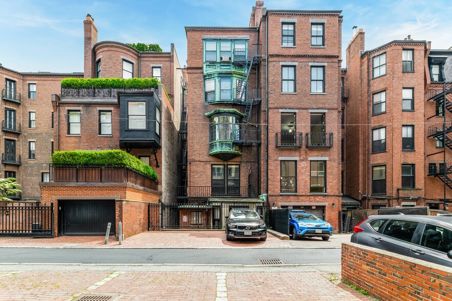 More Photos Of 57 Commonwealth Ave, Boston Apartments For Sale