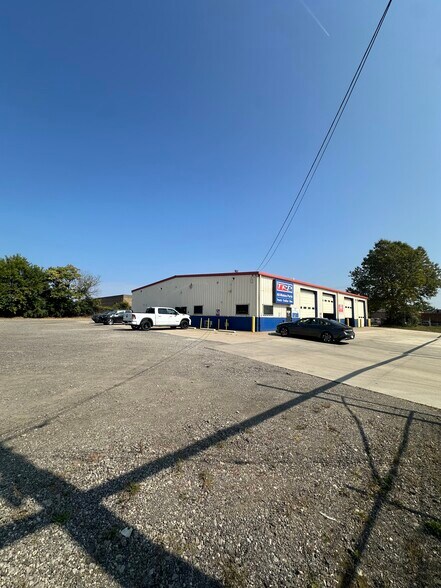 More Photos Of 5301 Crayton Ave, Cleveland Warehouse For Lease