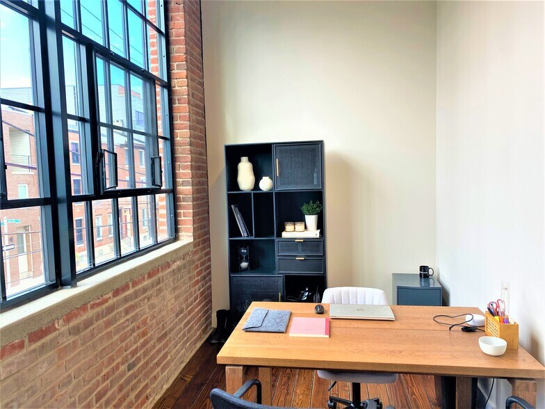 More Photos Of 1100-1102 N Delaware Ave, Philadelphia Office For Lease
