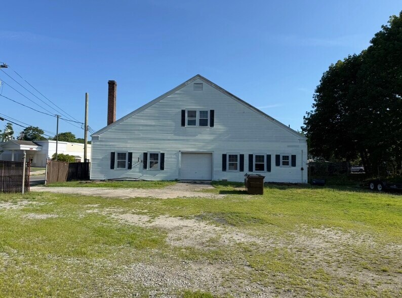 More Photos Of 32 Trolley Rd, Westbrook Auto Repair For Lease