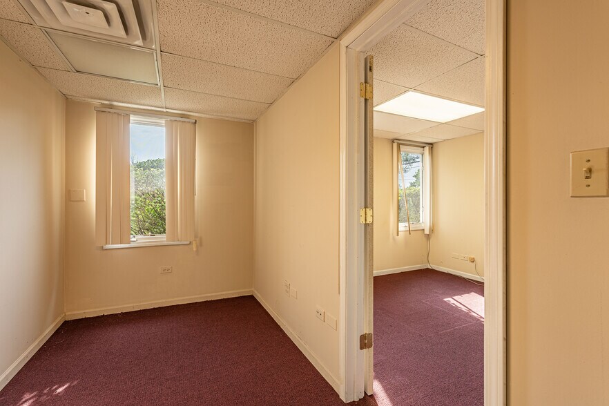 More Photos Of 1219 Ogden Ave, Downers Grove Office For Sale