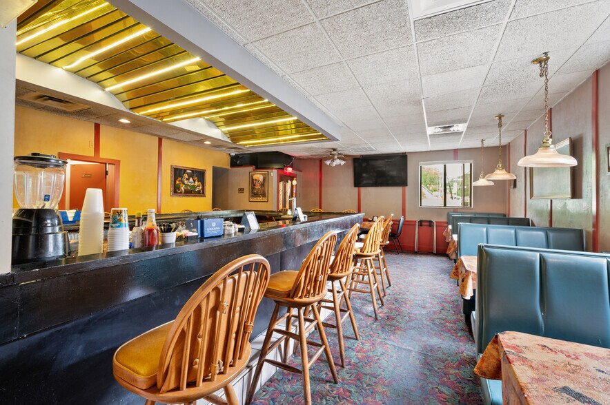 More Photos Of 1206 Route 51, Jefferson Hills Restaurant For Sale