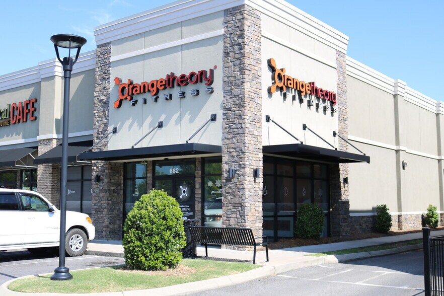 More Photos Of 682 Paul Huff Pky NW, Cleveland Storefront For Lease