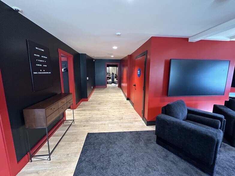 More Photos Of 2810 Azalea Pl, Nashville Office For Sale
