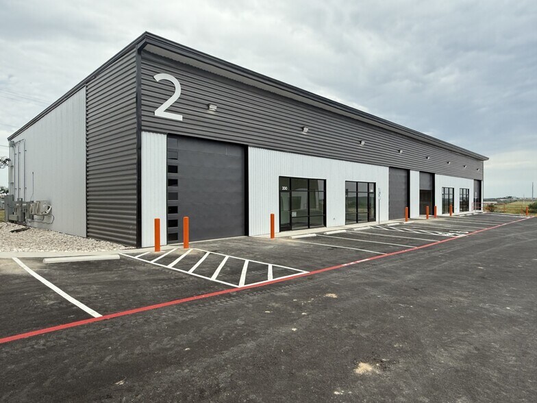 More Photos Of 6420 FM 1102, New Braunfels Unknown For Lease