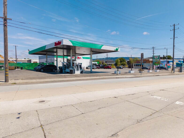 More Photos Of 421 23rd Ave, Oakland Warehouse For Sale