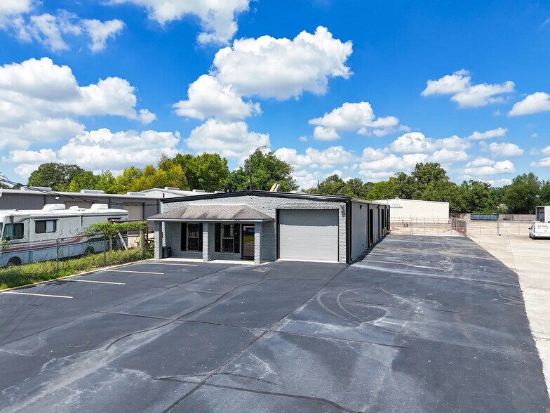 More Photos Of 10441 Mammoth Ave, Baton Rouge Warehouse For Lease