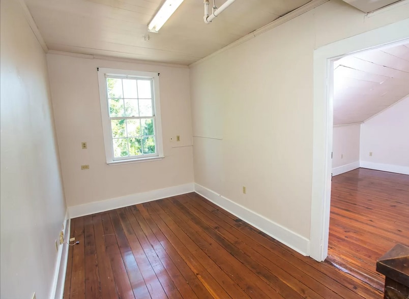 More Photos Of 245 Intendencia St, Pensacola Office Residential For Sale