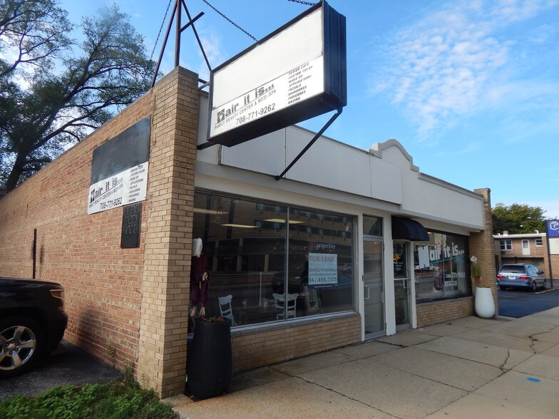 More Photos Of 7311-7313 North Ave, River Forest Storefront Retail Office For Sale
