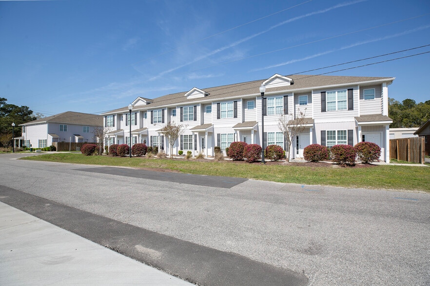 More Photos Of Village Rd @ Dresser Lane, Leland Apartments For Sale