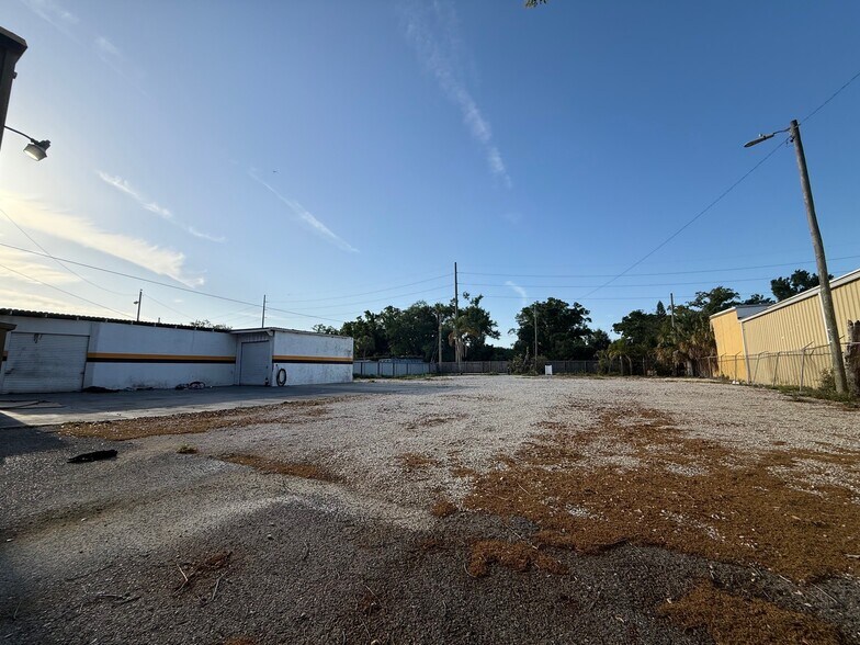 More Photos Of 3642 W Cypress St, Tampa Light Manufacturing For Sale