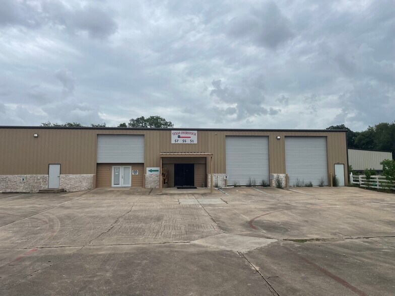 More Photos Of 722 Fairmont Pky, Pasadena Light Manufacturing For Lease