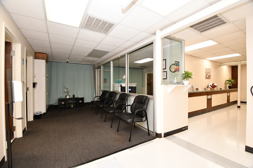 More Photos Of 7118 Harrisburg Blvd, Houston Medical For Sale