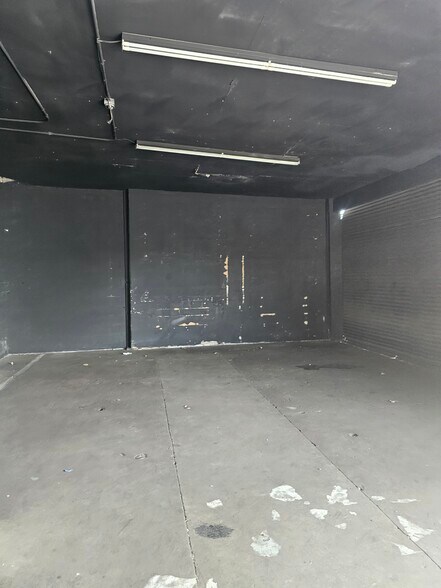 More Photos Of 6723 Reseda Blvd, Reseda Auto Repair For Lease