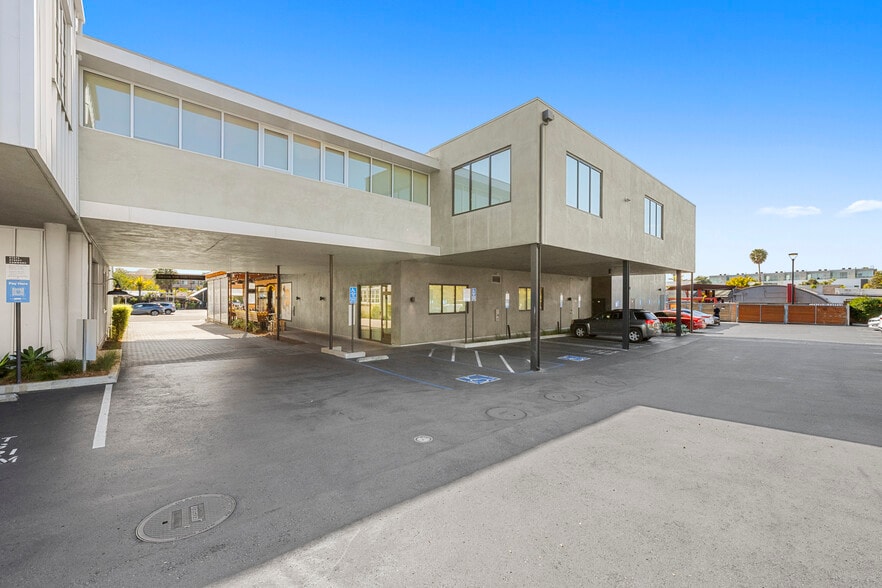 More Photos Of 2742-2752 State St, Carlsbad Storefront Retail Office For Lease