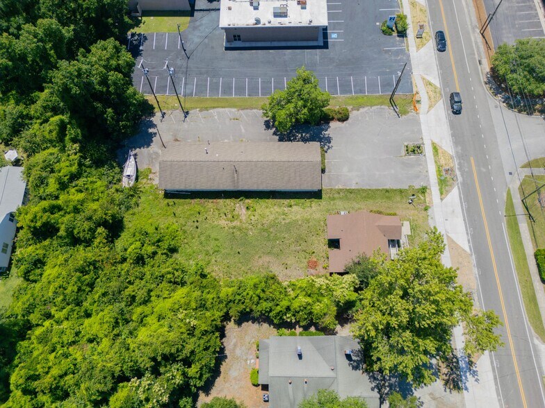 More Photos Of 3421 Wrightsville Ave, Wilmington Storefront Retail Office For Sale