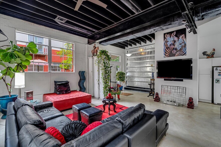 More Photos Of 282 Walker St SW, Atlanta Apartments For Sale