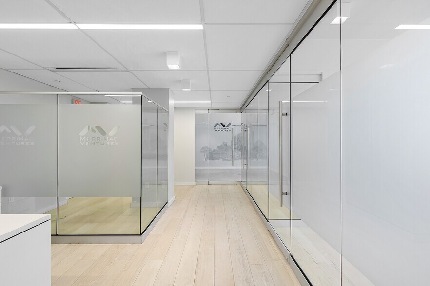 More Photos Of 2455 E Sunrise Blvd, Fort Lauderdale Loft Creative Space For Sale